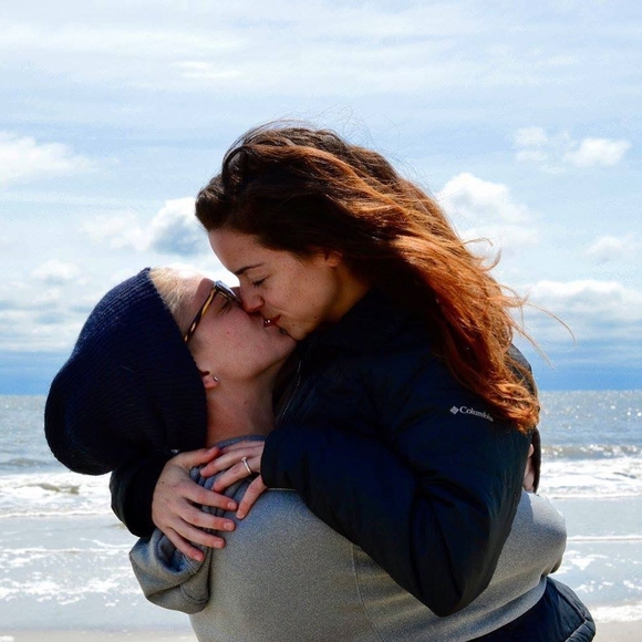 Meet your Posher, Courtney - Picture 1 of 1